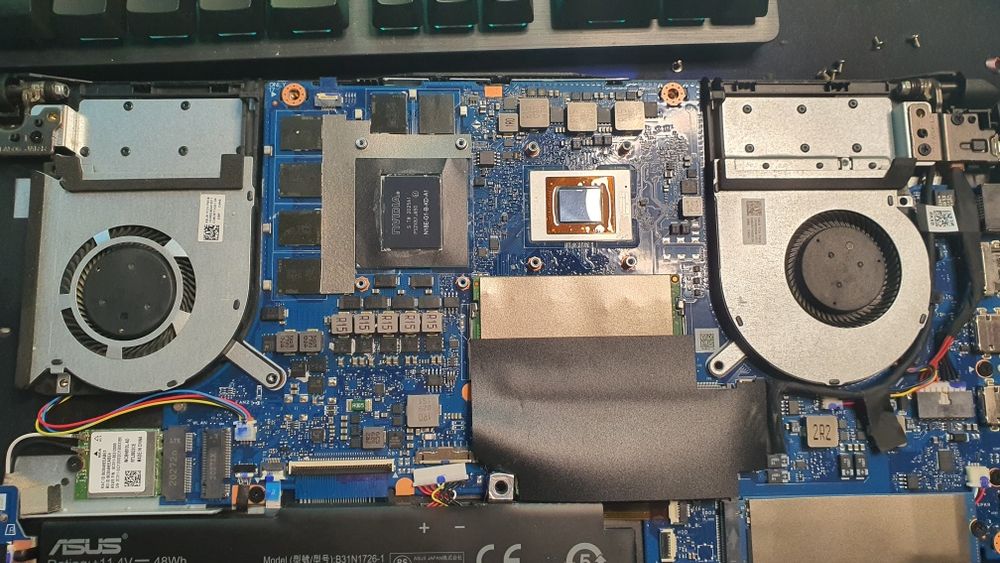 Asamblez calculatoare / Instalez sisteme de supraveghere