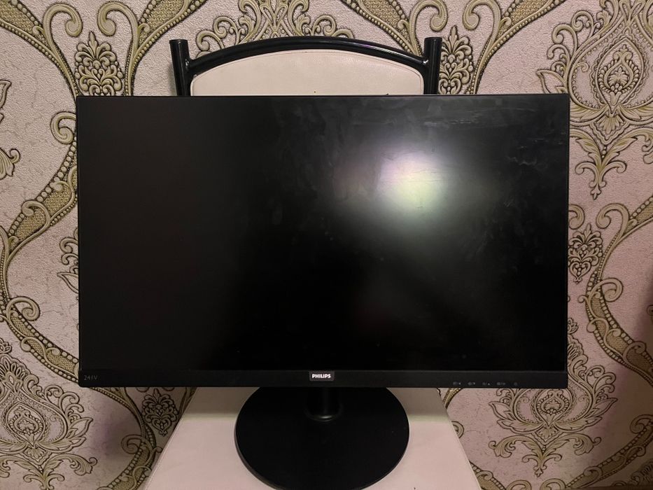 Монитор Philips 75 Гц