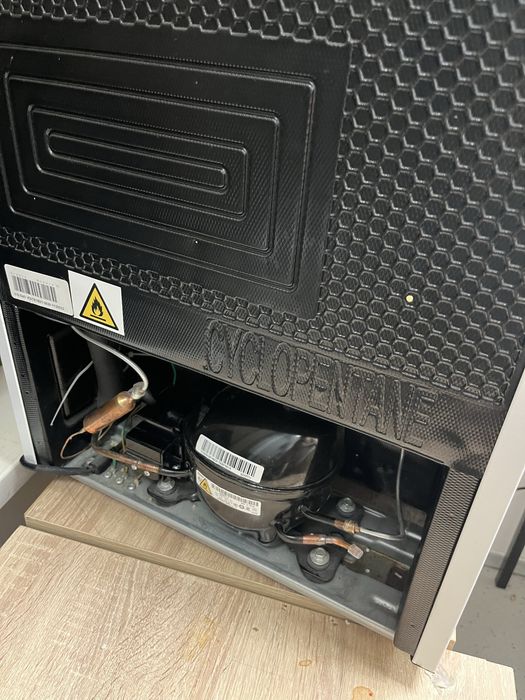 Холодильник Бирюса