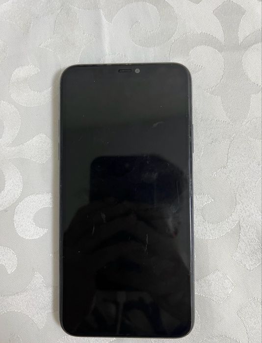 Обменяю айфон 11 про макс на 12/баш на баш