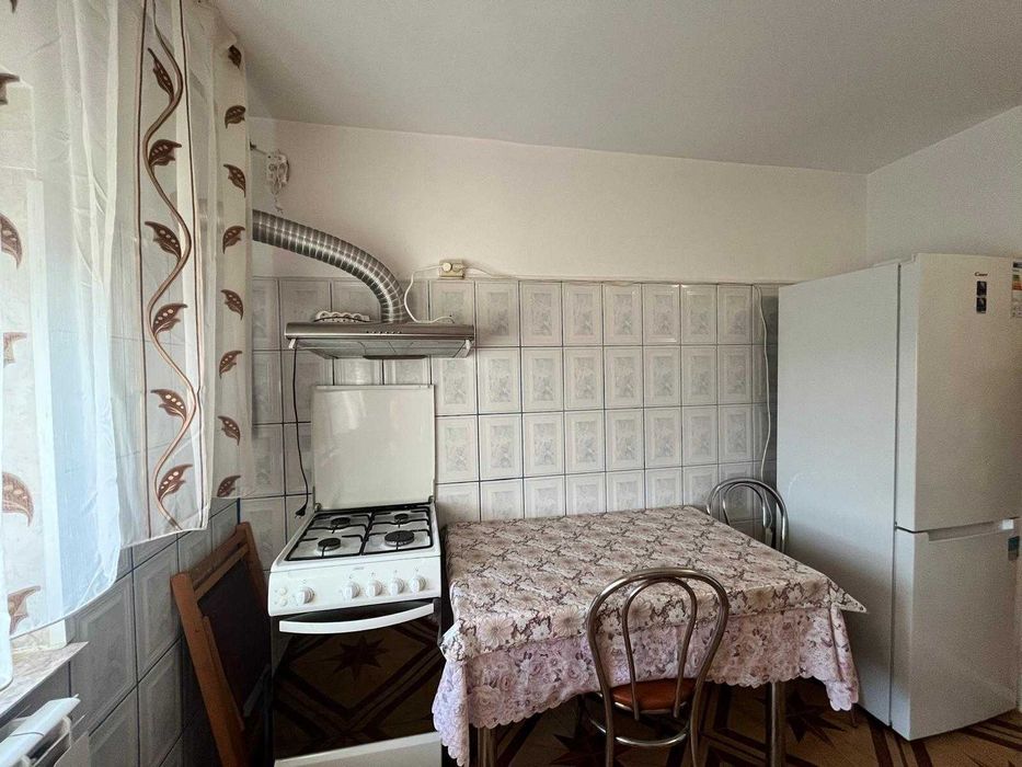 Apartament de închiriat în Tulcea 2 camere aproape de Casablanca la 10 minute de mers pe jos de centru stați de autobuz la 2 minute  magazine aproape