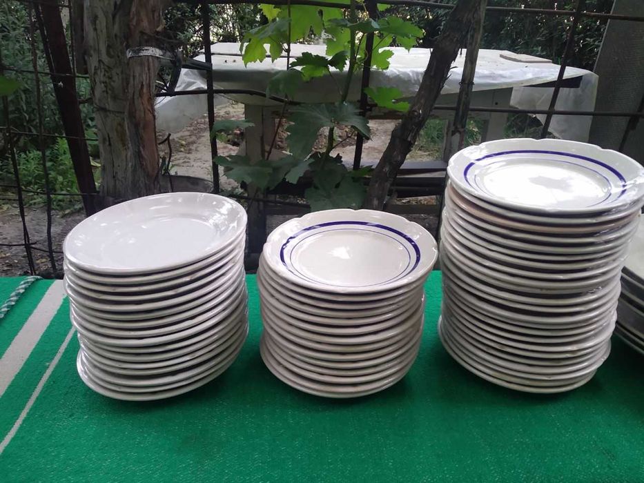 Тарелки, ляганы, блюда, состояние хорошее