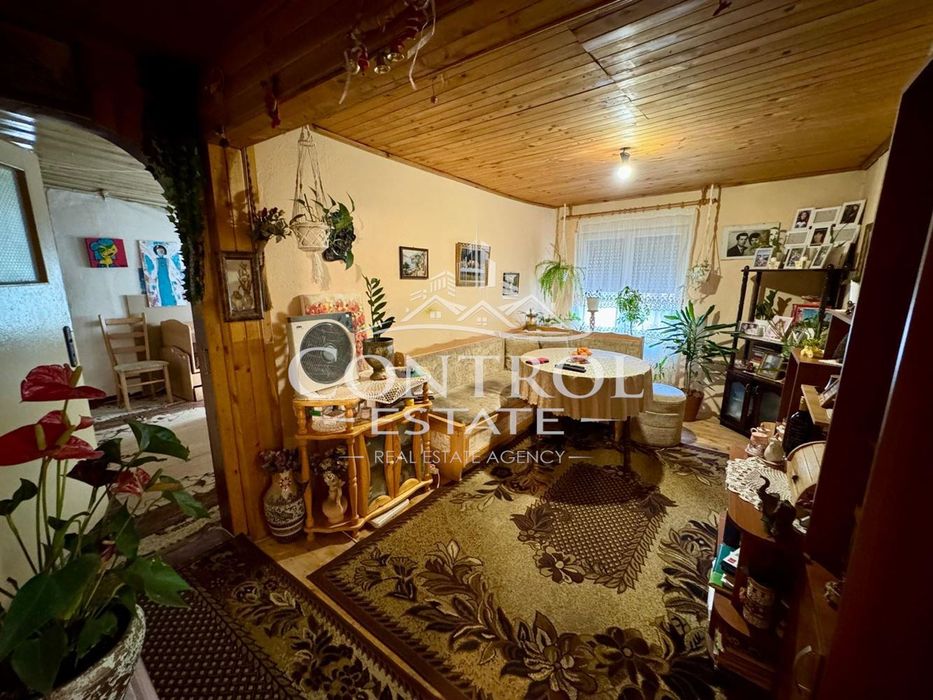 Къща в Велико Търново-Царевец площ 81 цена 83000