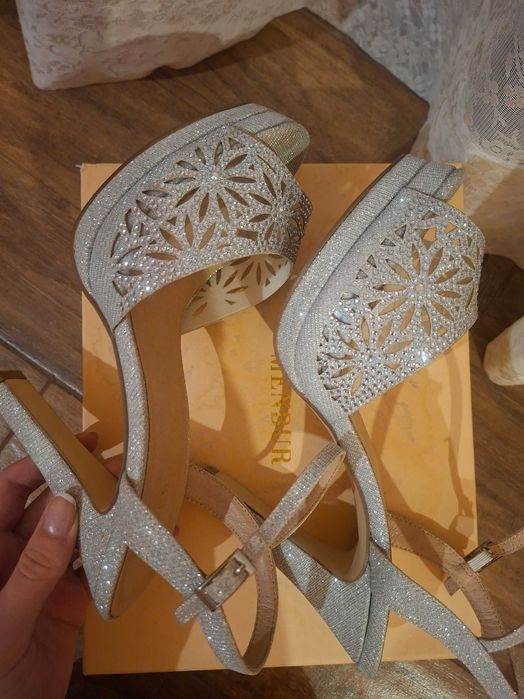 Menbur Дамски официални обувки на висок ток ( сватбени обувки/ бални )