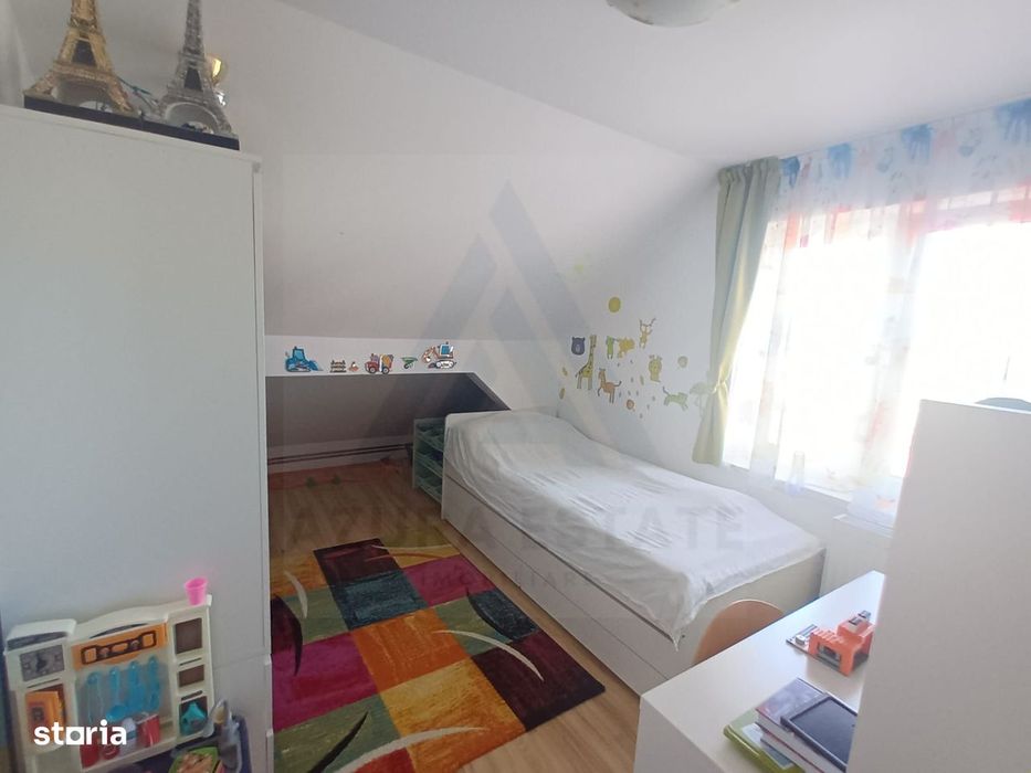 Casa individuala 5 camere 150 mp utili si teren 460 mp in Cristian