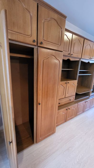Vând mobilier de sufragerie
