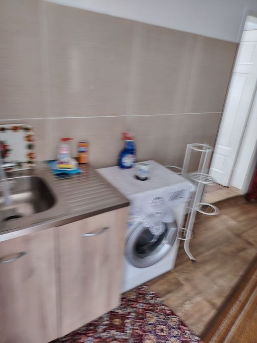 Продавам Къща на два етажа