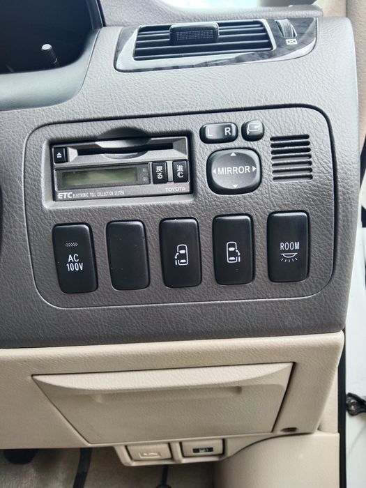 Продам Тойота Альфард Гибрид