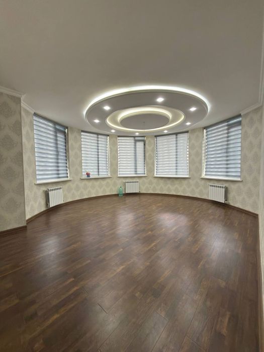 3 xonalik 102 kvadrat kvartira karobka narxida Arzon srochno sotiladi