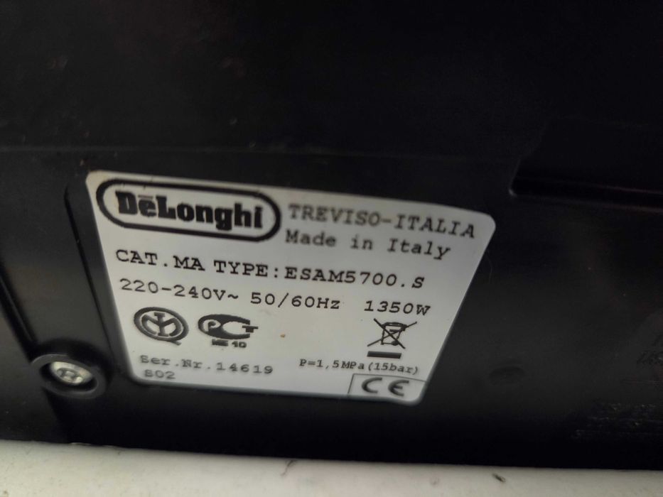 Espressor Automat DeLonghi Perfecta Cappuccino Graphic Touch ESAM5700.S Aparat cu Cafea Boabe si cu Cana Lapte