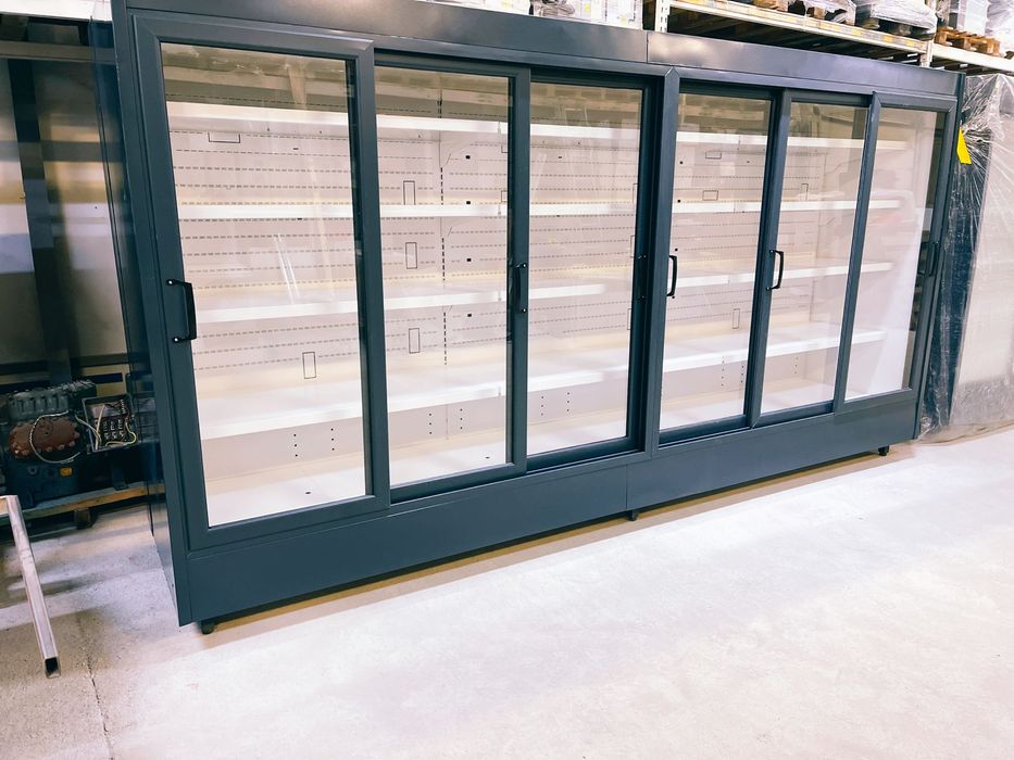 Vitrina bauturi linde