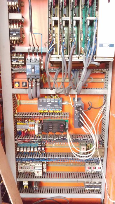 CNC фреза - вертикален обработващ център