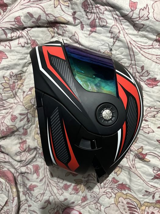 Продам мотошлем IBK