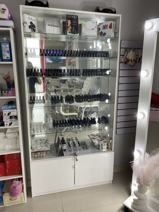 В связи с закрытием салона продам оборудование