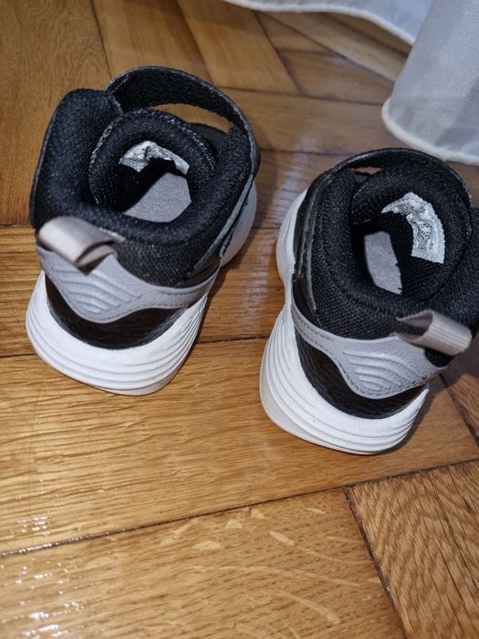 Jordan impecabili marimea 21