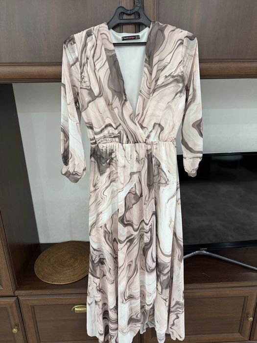 Продам платье  женское