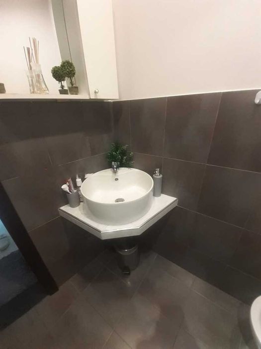 Продава се Тристаен апартамент в Стара Загора, Център - 106 кв.м за 1274 €/кв.м - Снимка #12