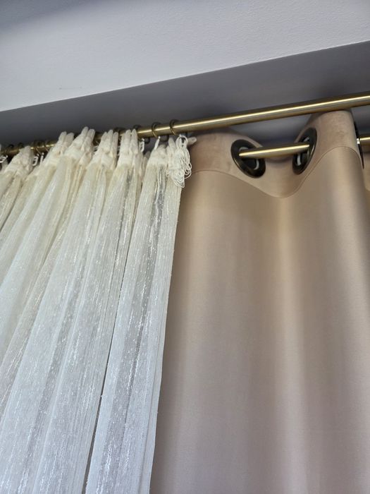 Set perdele albe texturate & draperii catifea bej/nude (dimensiuni mari)