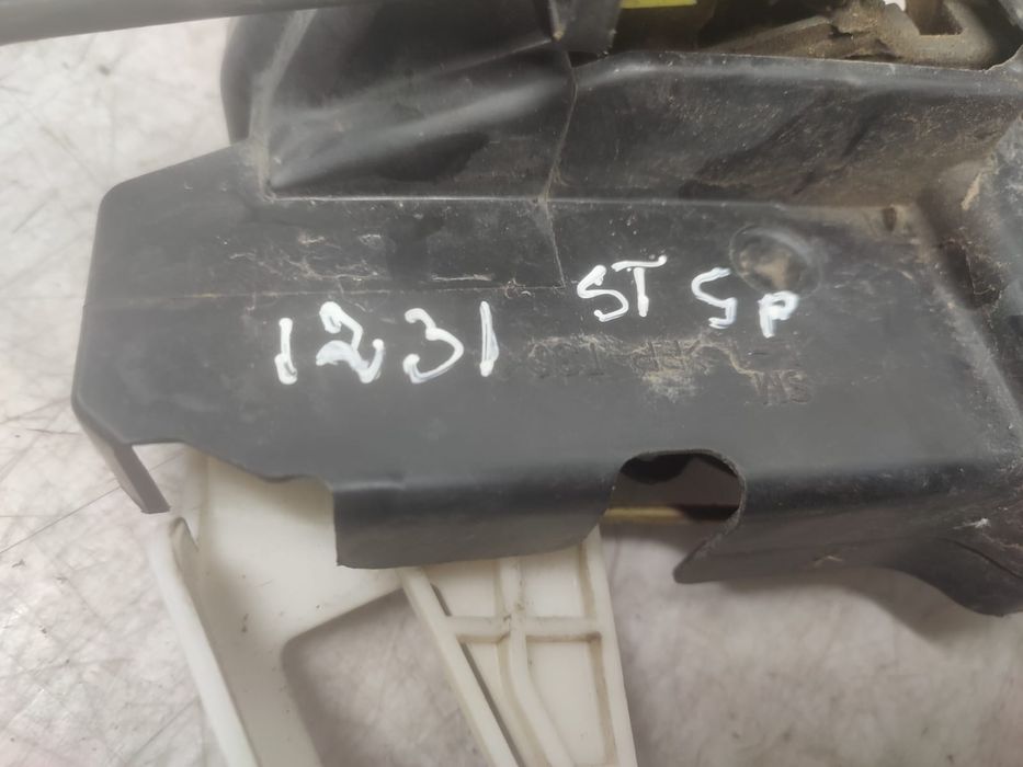 Broasca stanga spate Hyundai Santa Fe SM (facelift) (2004 - 2013)D4EA