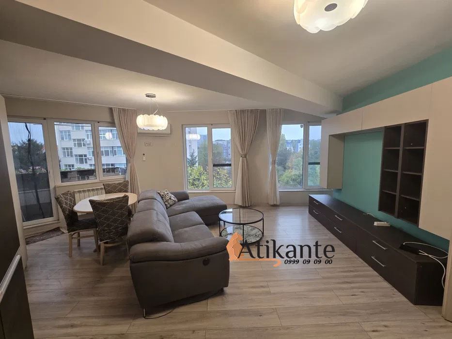 Дава се под наем Двустаен апартамент в София, Студентски град - 90 кв.м за 765 € - Снимка #1