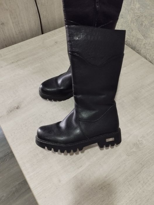 Продаётся детская обувь