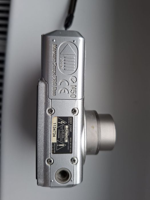 Aparat foto compact Sony DSC S 700