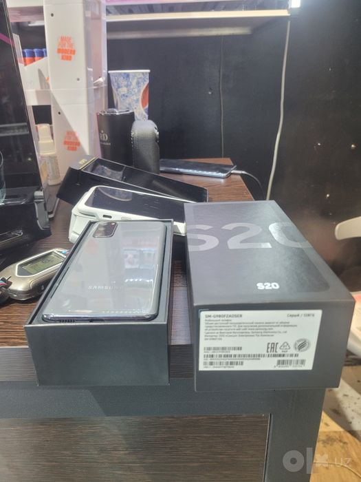 Samsung  s 20 8/128 vetnam
