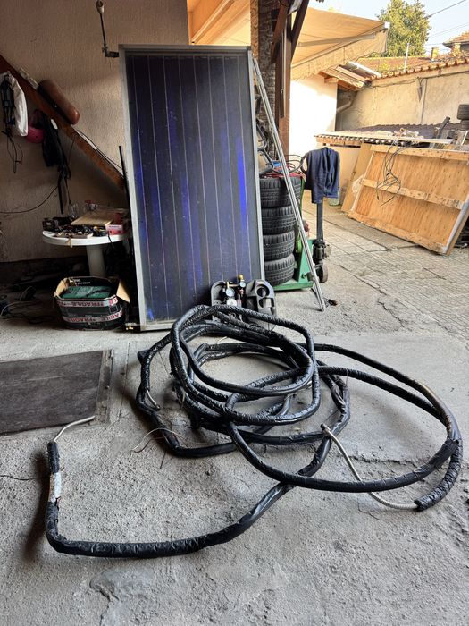 Слънчеви панели,помпена група и гъвкава тръба