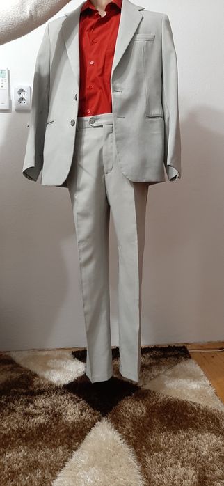 Мъжки Костюм Pierlucci. Спортно елегантен