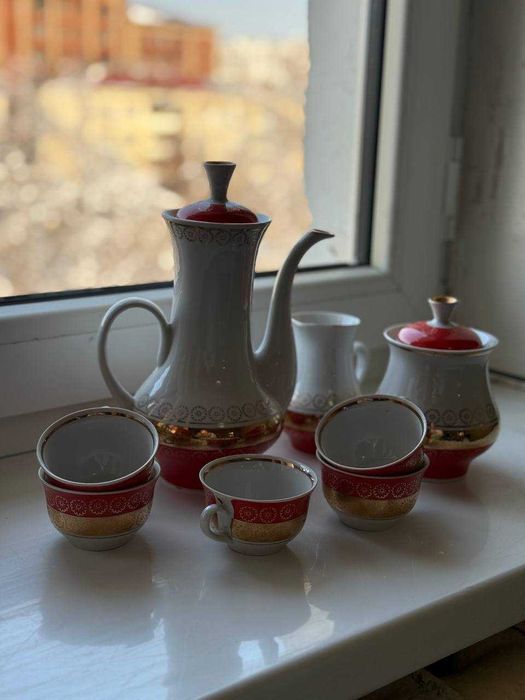 Посуда разная (без трещин, сколов)