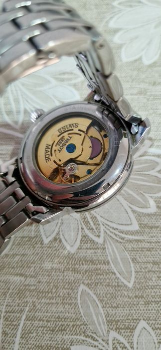 Часы Tissot AAA лукс копияа  рабочий состояаний афтопадзавод