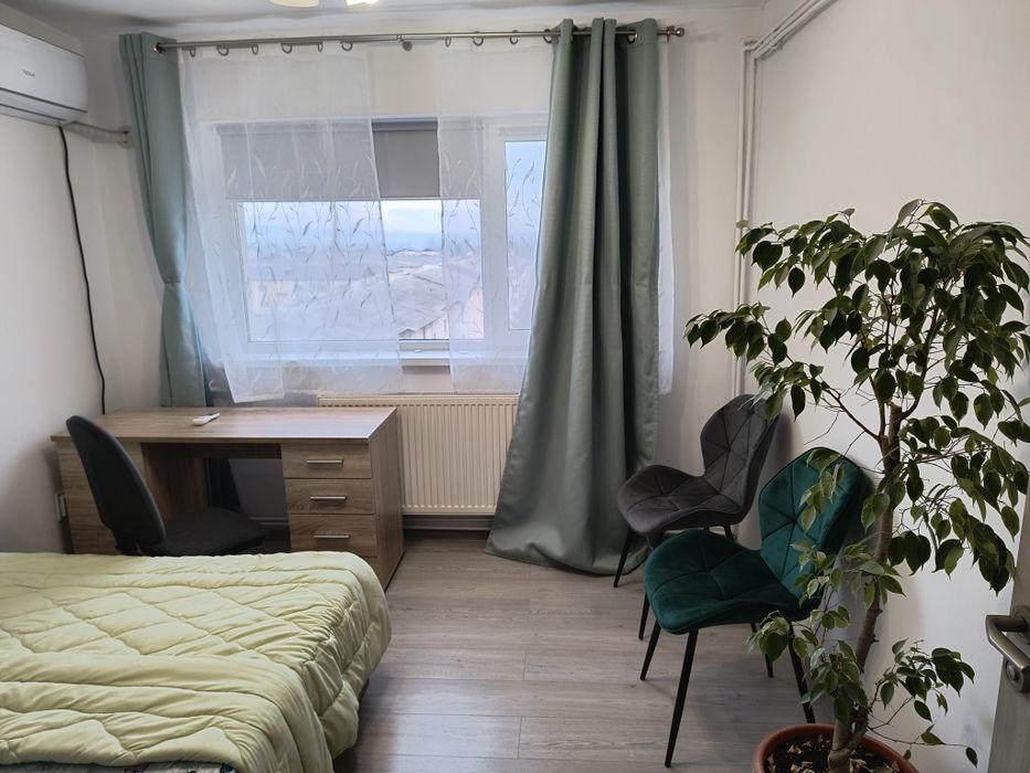 Închiriez Apartament