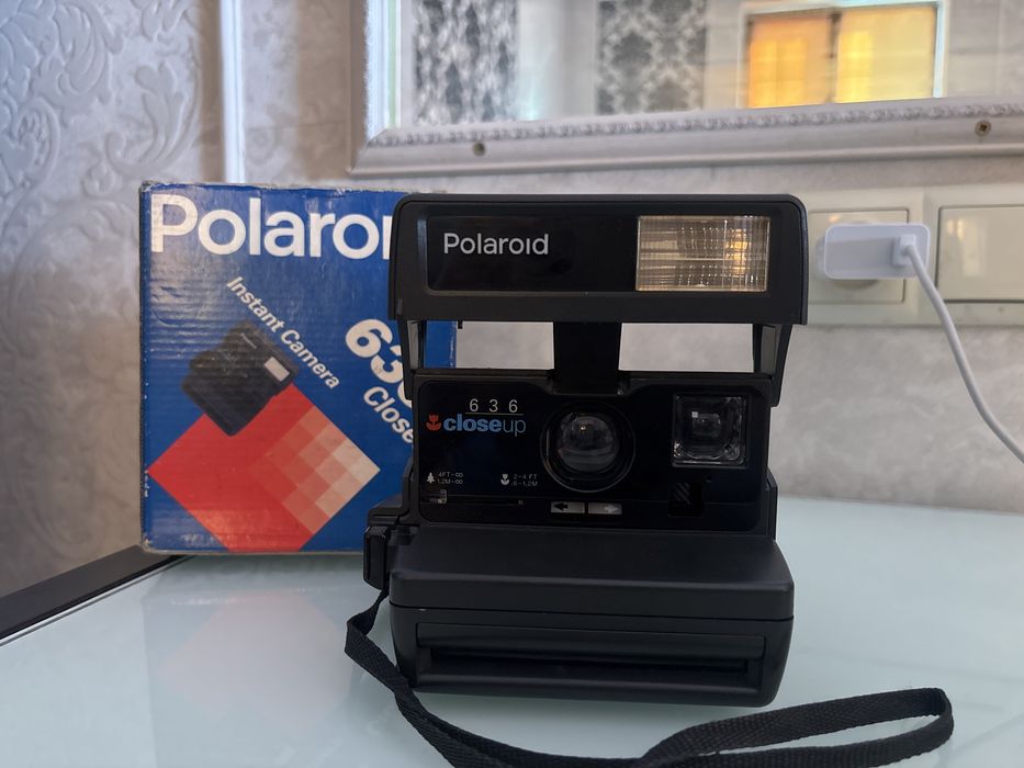 Камера Polaroid 636 Closeup