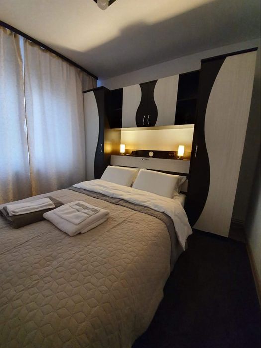 Inchiriez apartament cu 3 Camere langa Manastire