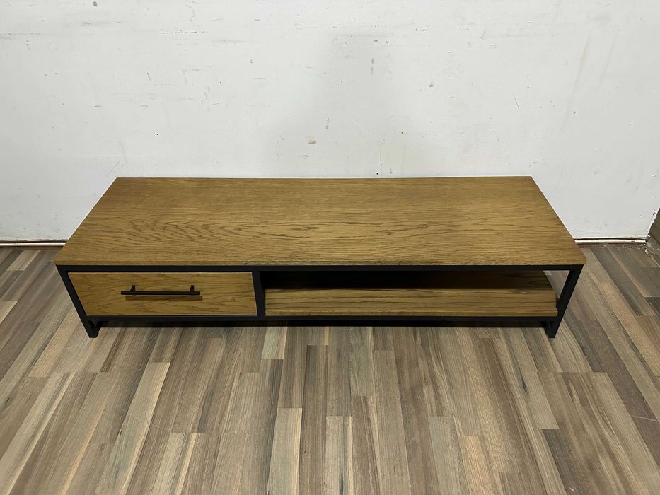 Produs Nou; Comoda pentru living 1,40 m din MDF de stejar; Dulap