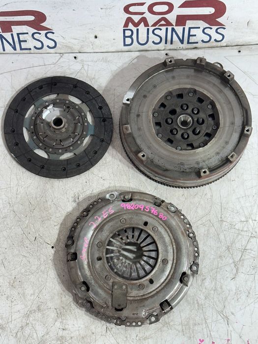 Dezmembrari Kit ambreiaj Peugeot Boxer 6+1 motorizare 2,2 euro 5 cod piesa 9820957680