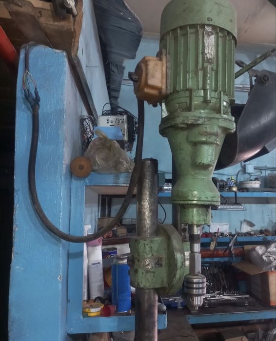 Продам сверлильный станок