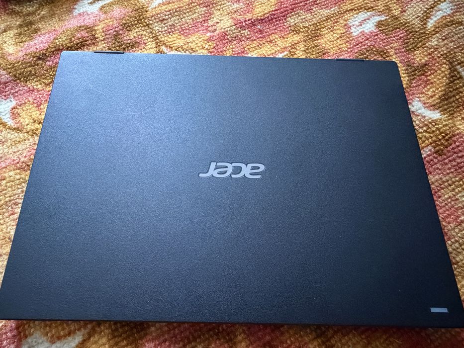 Продам нетбук Acer