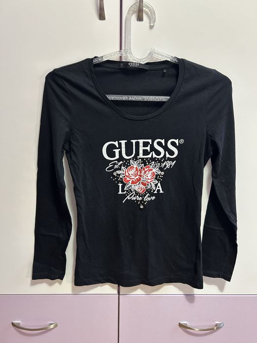 Стилна блуза на Guess с дълъг ръкав