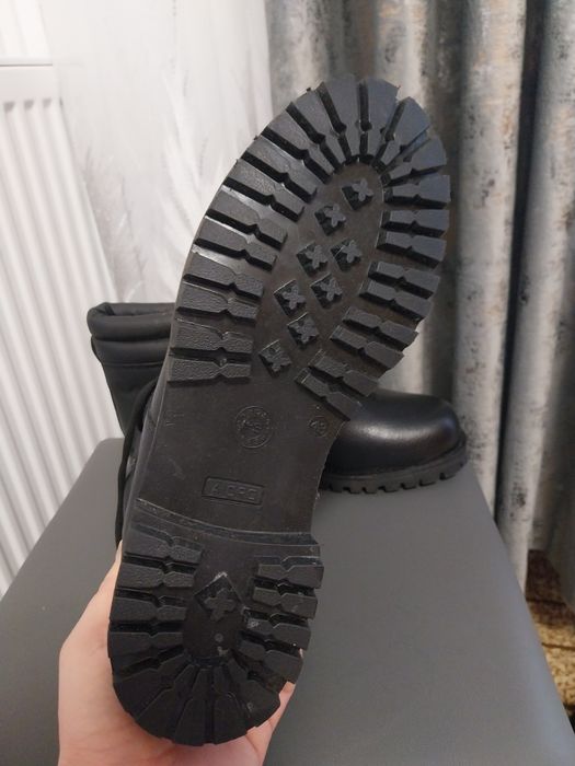 Vând ghete CFR DIN PIELE