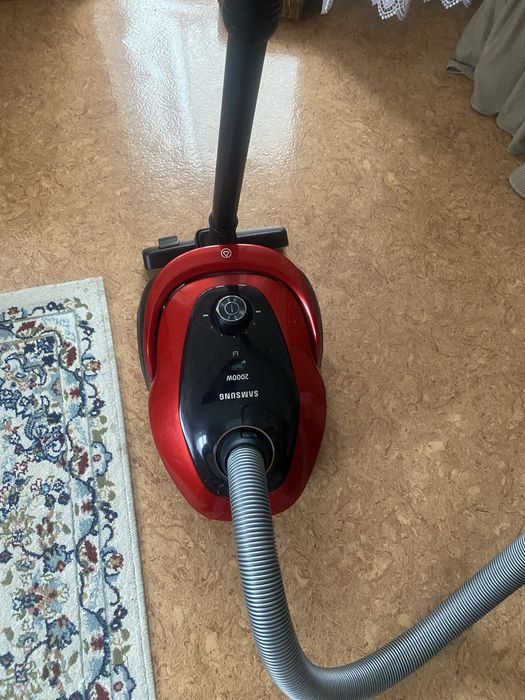 Новый пылесос Samsung 2000W