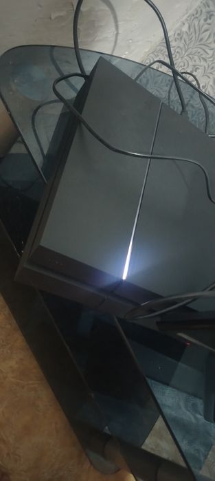 Продам пс 4 или обен на айфон