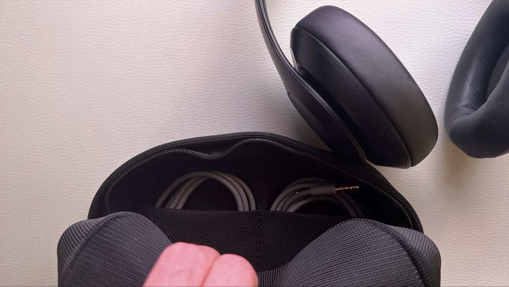 Beats Studio Pro - Black