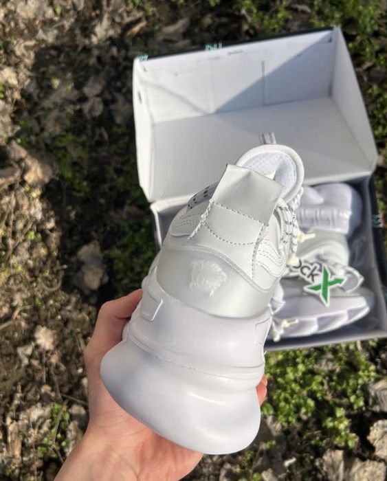 Versace Chain Reaction