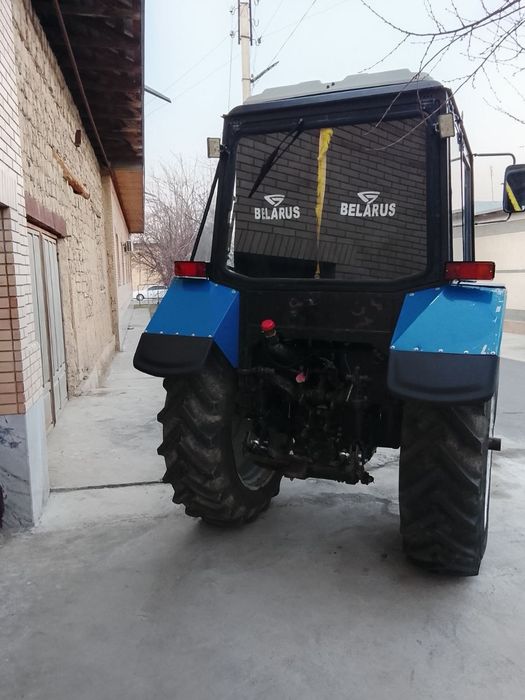 Belarus MTZ 80.1 trattoria sotiladi