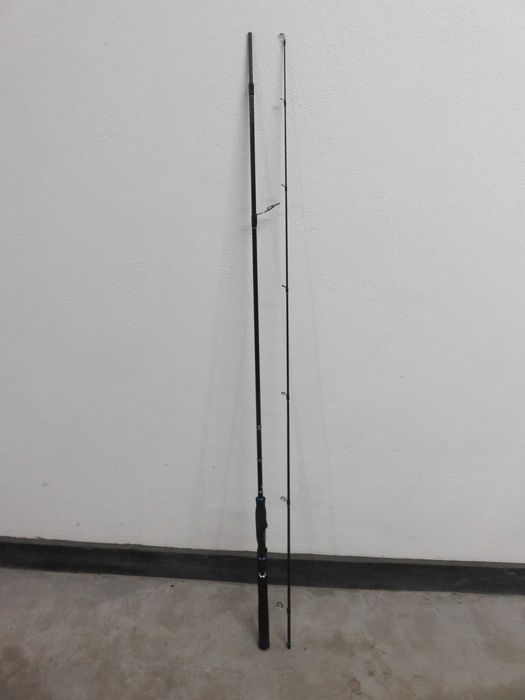 Спининг въдици Yamaga Ballistick 85/16 и Lazer Rainbow Spin