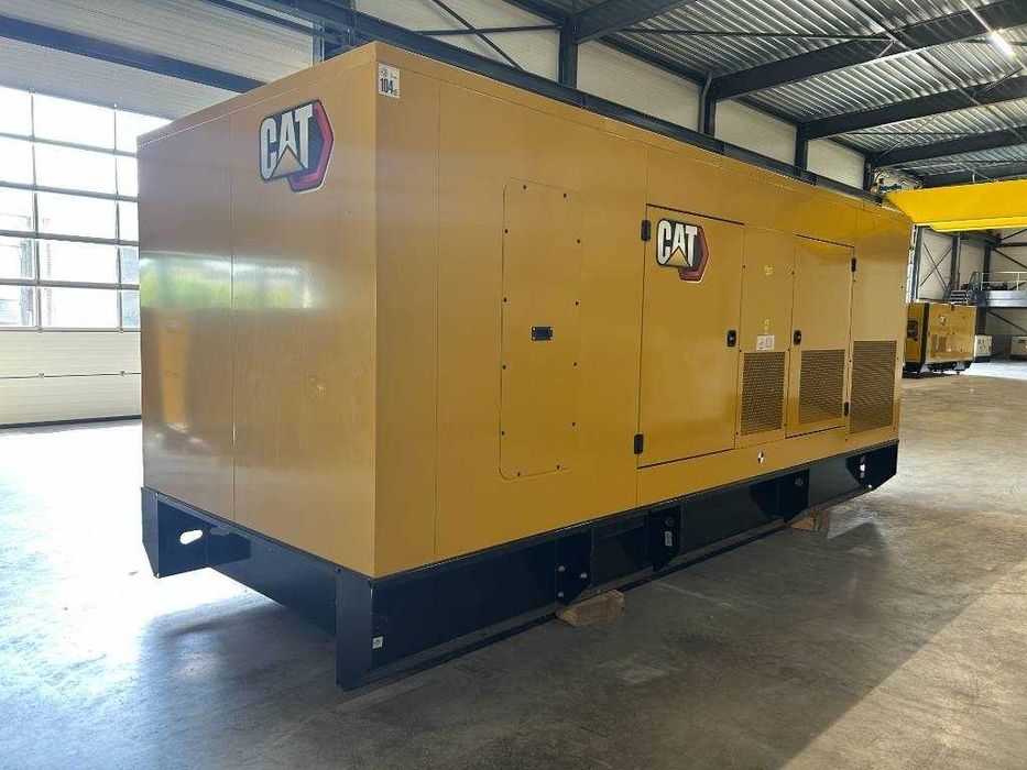 Generator Caterpillar industrial 400 kVA 500 kVA 600 kVA 800 kVA 1000 kVA pentru port nave santier naval uz 24h productie continua