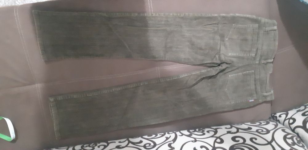 Pantaloni raiati damă