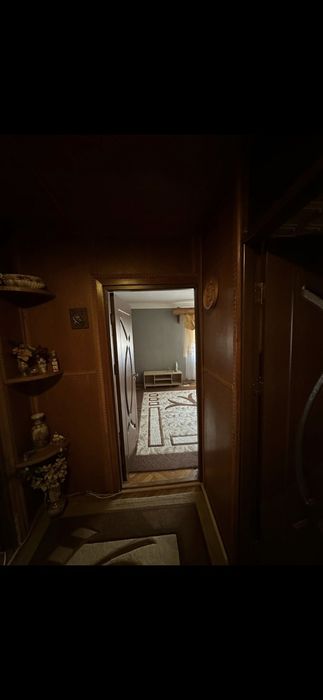 De inchiriat apartament cu 3 camere