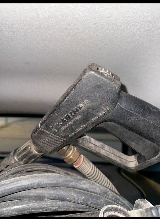 Керхер KÄRCHAR водоструйка